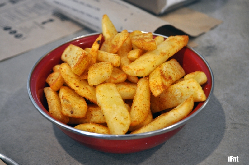 Chips with chilli salt