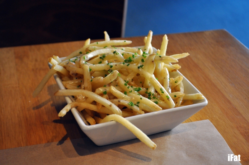 Garlic and truffle fries