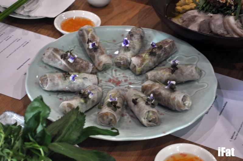 Ngheu Cuon: Pippies, water chestnuts and garlic encased in rice paper rolls.